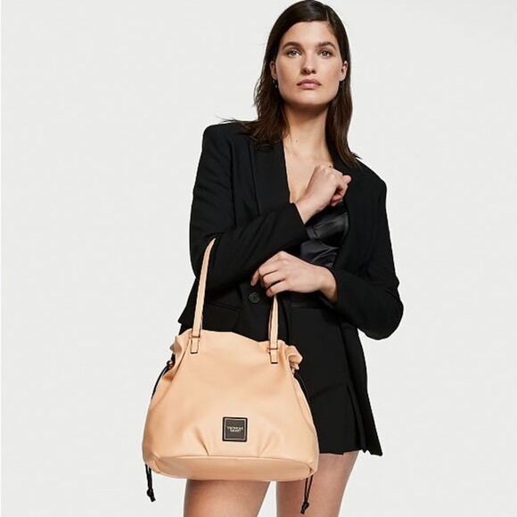 ✨HP✨VICTORIA'S SECRET
Cinch-Top Tote✨   - Picture 1 of 8